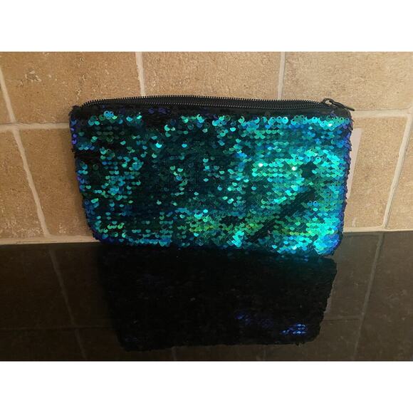 Forever 21 Sequin Small Clutch Handbag, Zipper, NWT - Picture 3 of 3